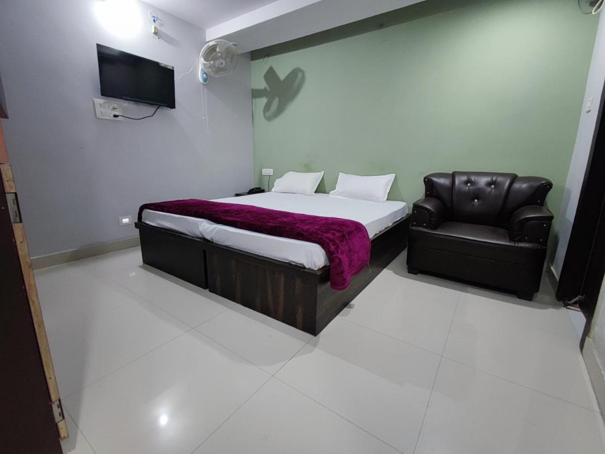 Hotel Kanha Shyam Madhubani Buitenkant foto