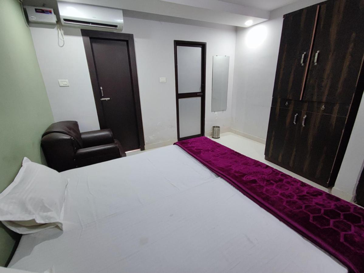 Hotel Kanha Shyam Madhubani Buitenkant foto