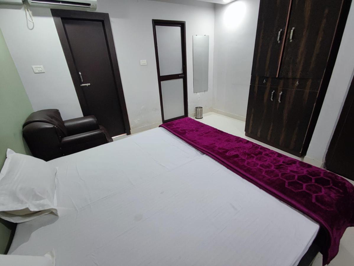 Hotel Kanha Shyam Madhubani Buitenkant foto
